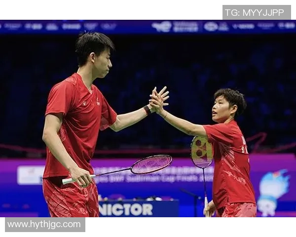 重庆羽毛球队荣登羽毛球战术排行榜第三名展现强大实力与团队合作精神